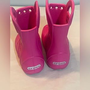 Crocs Rain Boots Kids Size 7, Color pink